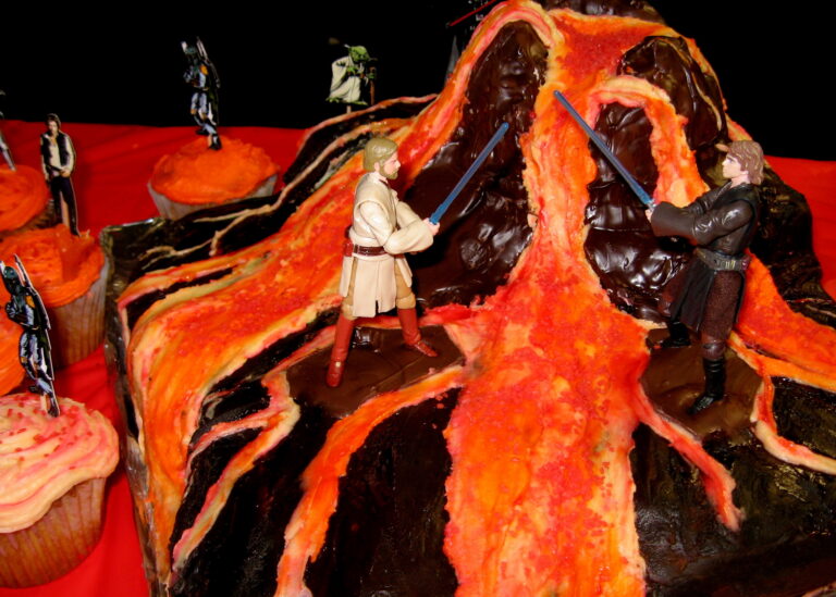 How to Make a Star Wars Cake